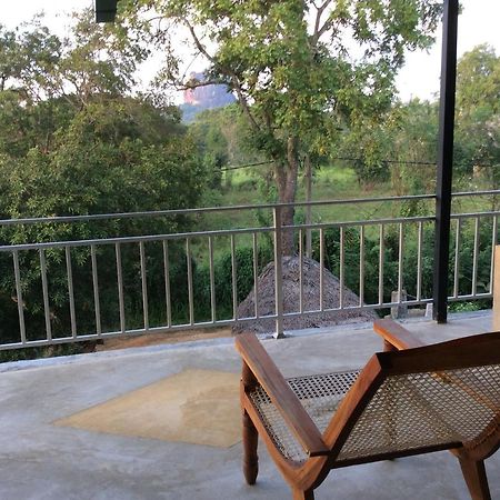 Sigiriya Rock Hide Hotel ภายนอก รูปภาพ