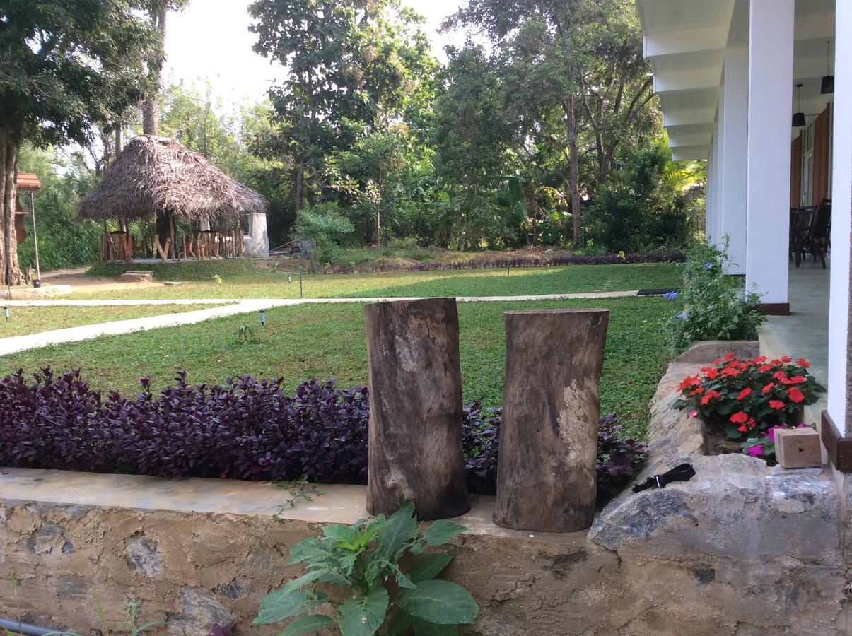 Sigiriya Rock Hide Hotel ภายนอก รูปภาพ