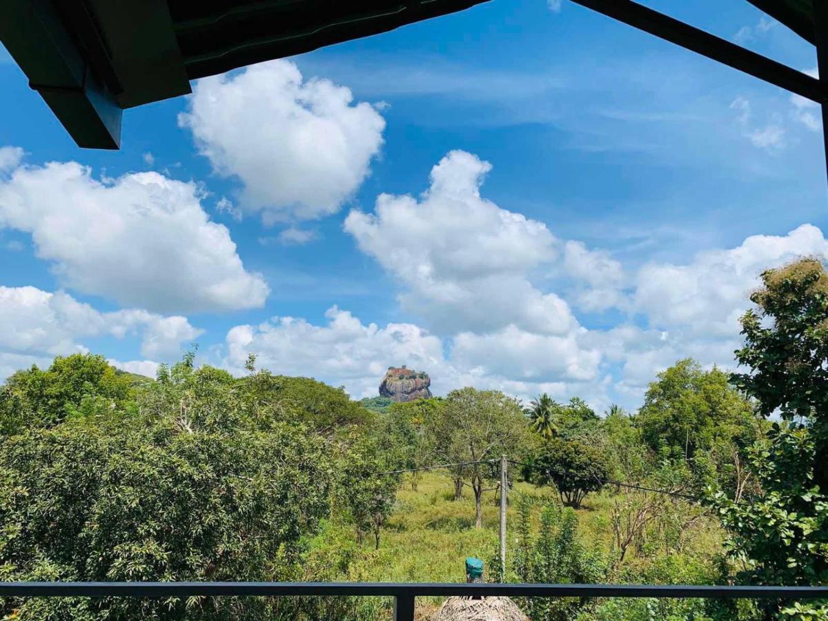 Sigiriya Rock Hide Hotel ภายนอก รูปภาพ