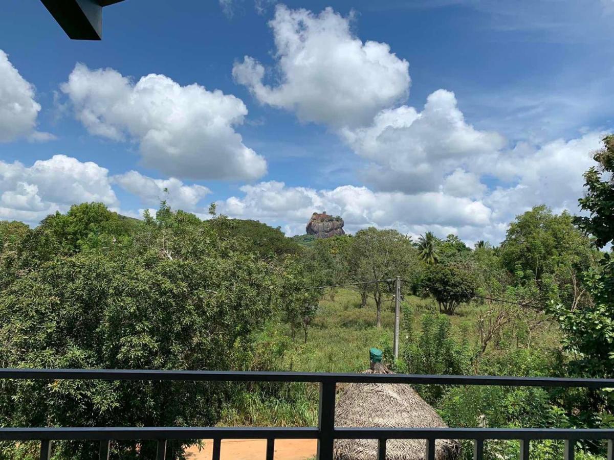 Sigiriya Rock Hide Hotel ภายนอก รูปภาพ
