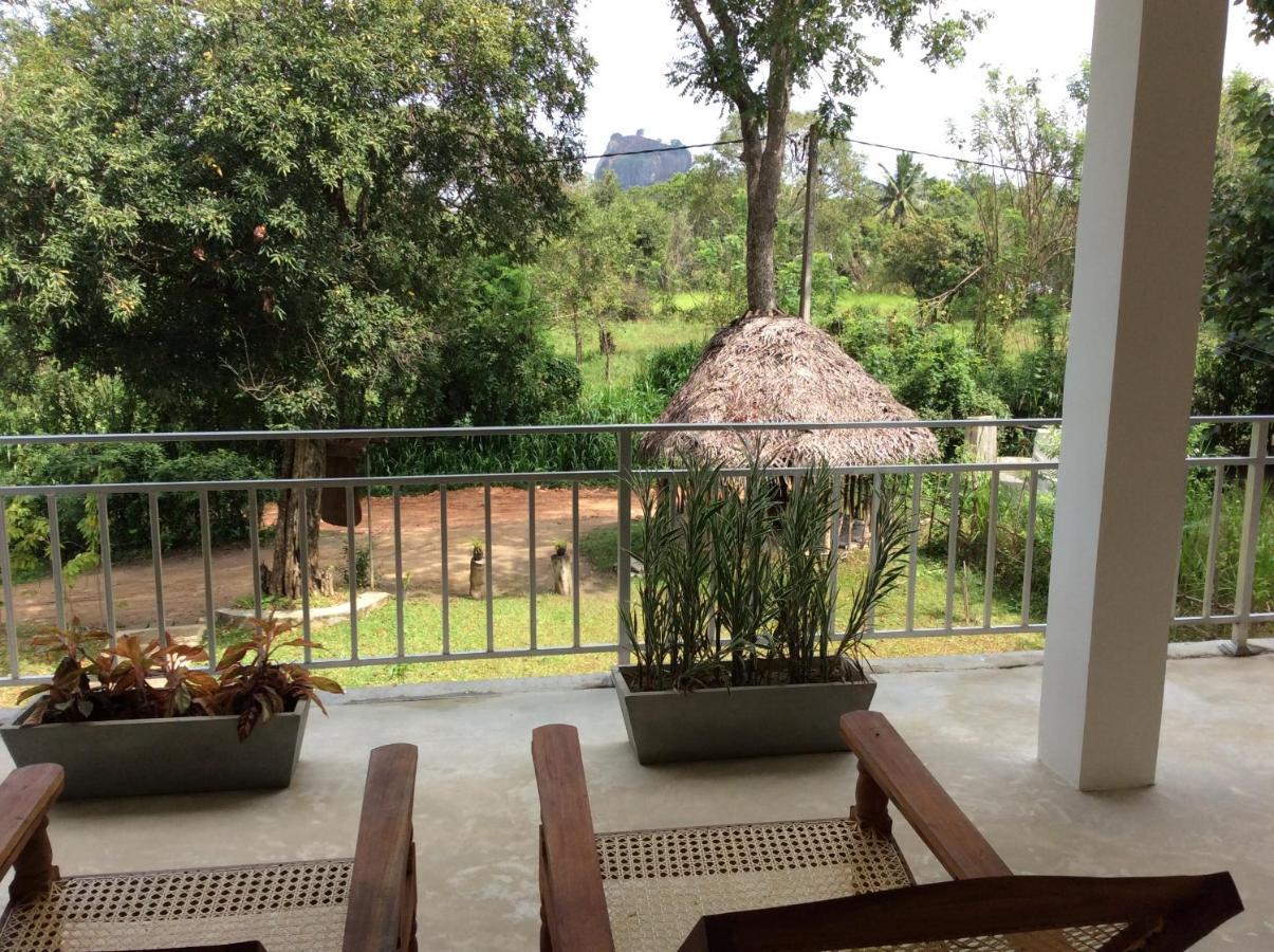 Sigiriya Rock Hide Hotel ภายนอก รูปภาพ