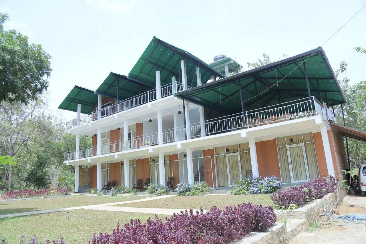 Sigiriya Rock Hide Hotel ภายนอก รูปภาพ