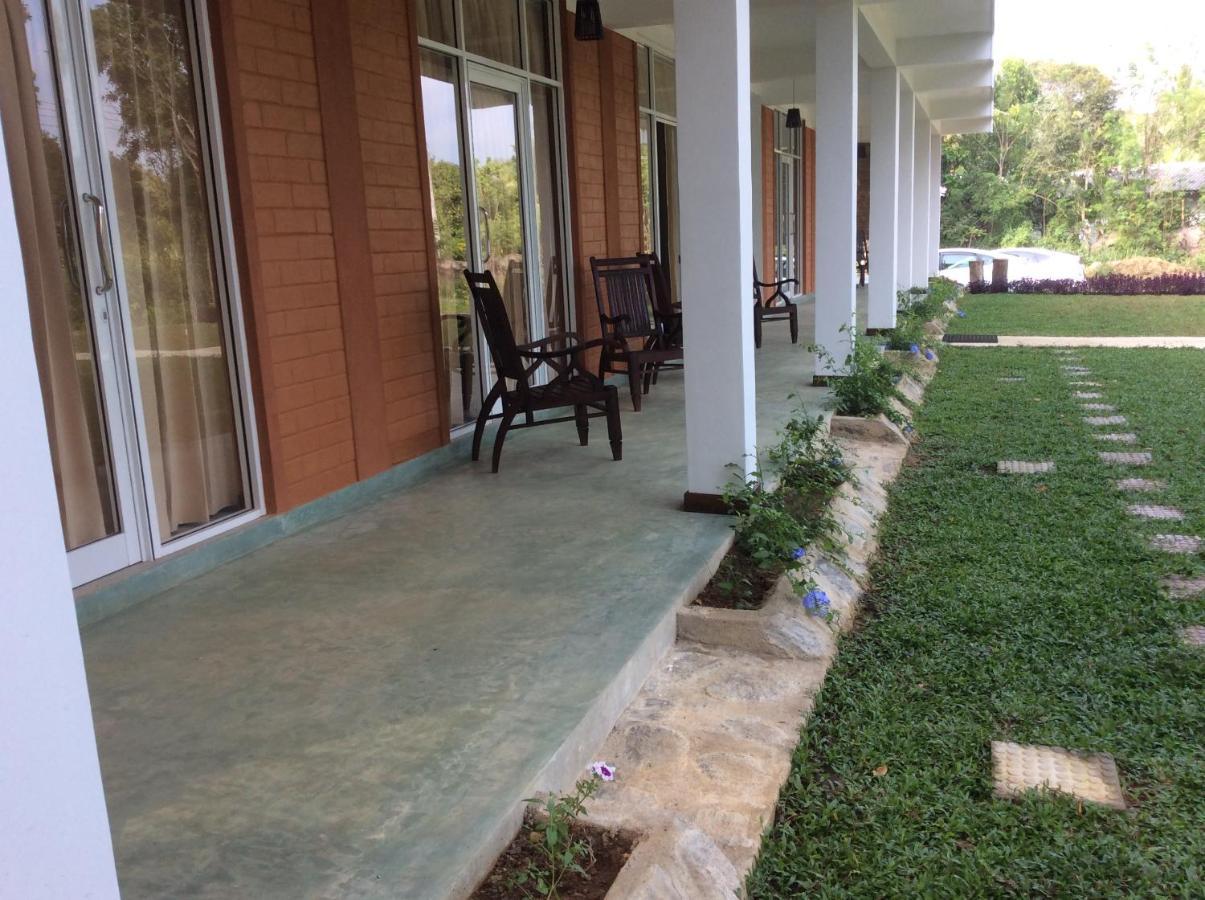 Sigiriya Rock Hide Hotel ภายนอก รูปภาพ