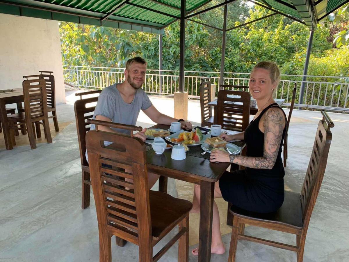 Sigiriya Rock Hide Hotel ภายนอก รูปภาพ